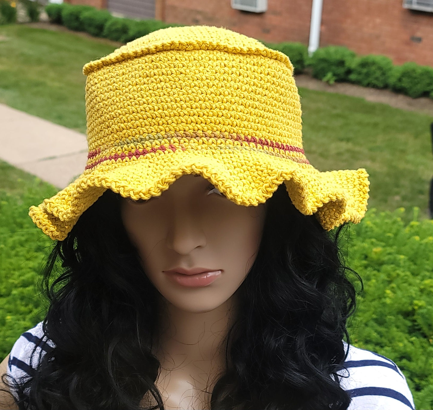 Sombrero de pescador de crochet vibrante: hecho a mano y colorido