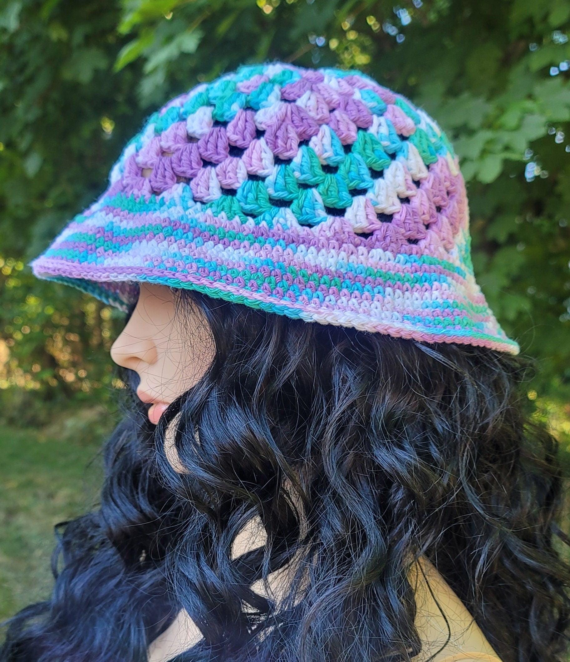Handcrafted Crochet Hat and Handbag Set - Stylish and Cozy Accessories