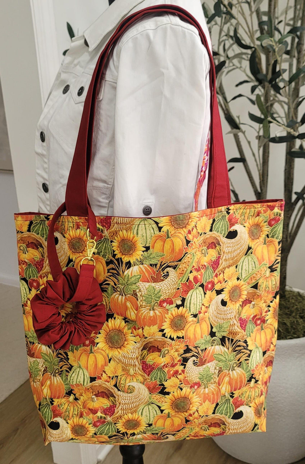 Thanksgiving Tote Bag with Pumpkins and Yellow Sunflowers. Green Tote Bag with Foxes, Hedgehogs, and White Birds