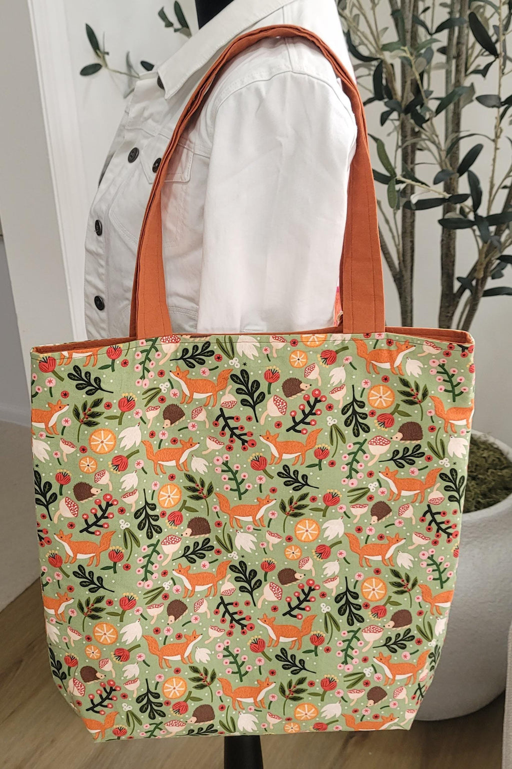 Thanksgiving Tote Bag with Pumpkins and Yellow Sunflowers. Green Tote Bag with Foxes, Hedgehogs, and White Birds