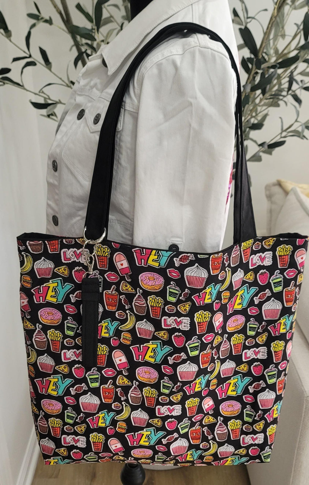 Stylish Tote Bags with Dual Front Pockets, Everyday Shoulder Bag for Women, Large Purse for Work, School, Travel & Shopping