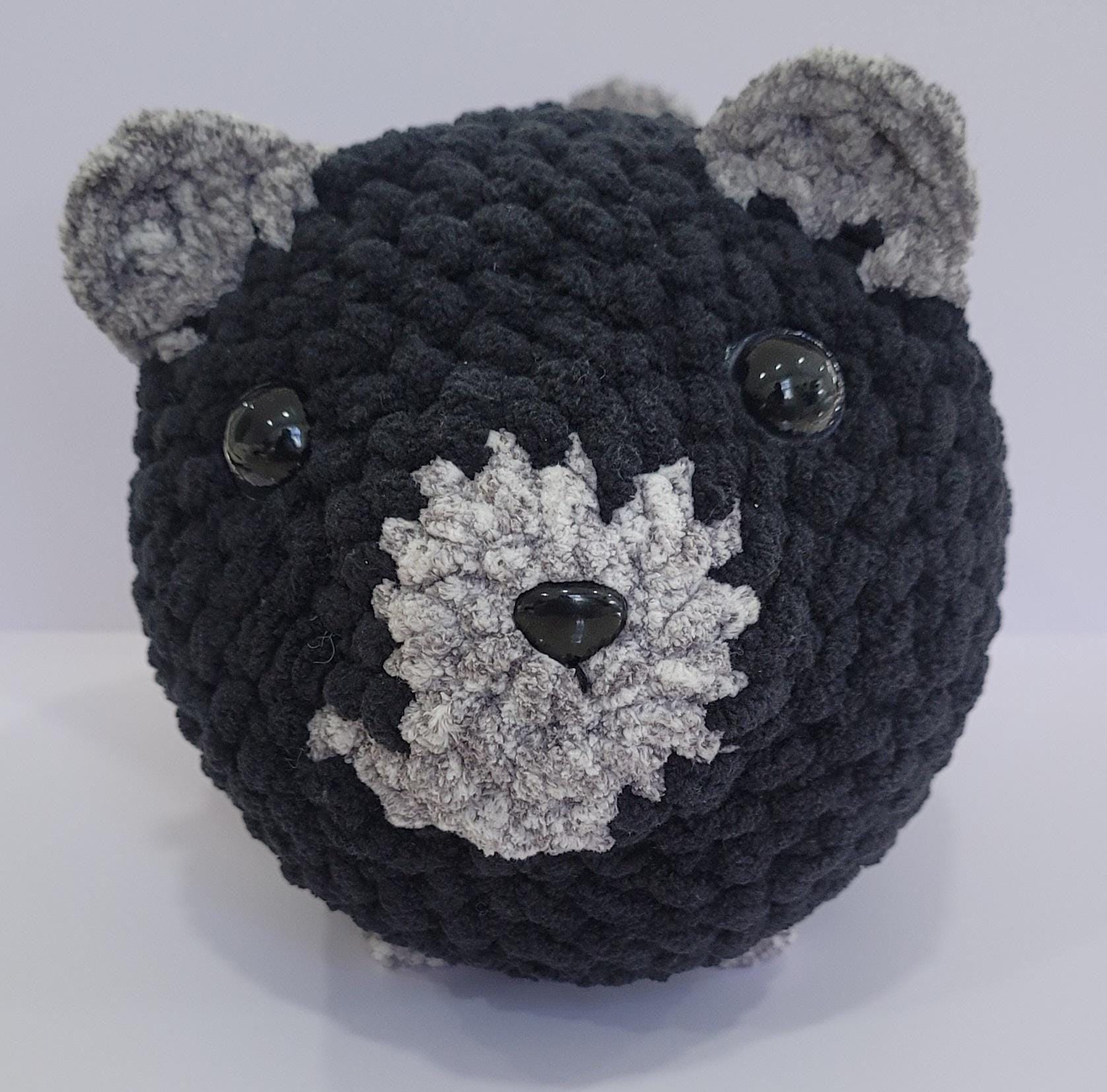 Black and Gray Loaf Dog