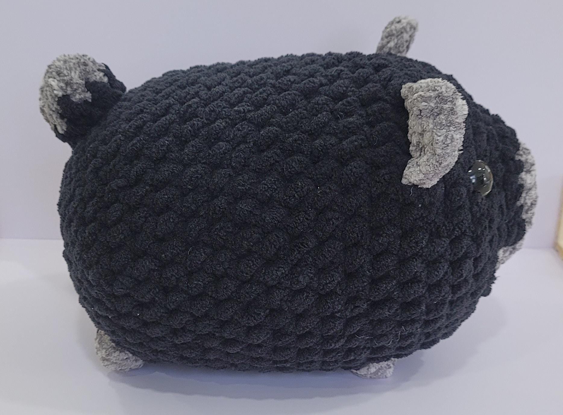 Black and Gray Loaf Dog