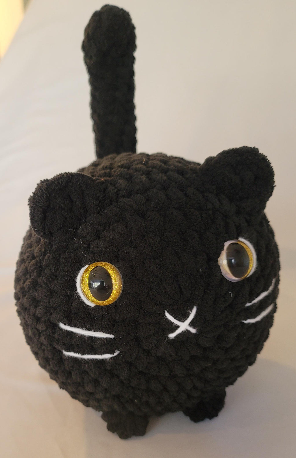 Black Loaf Cat