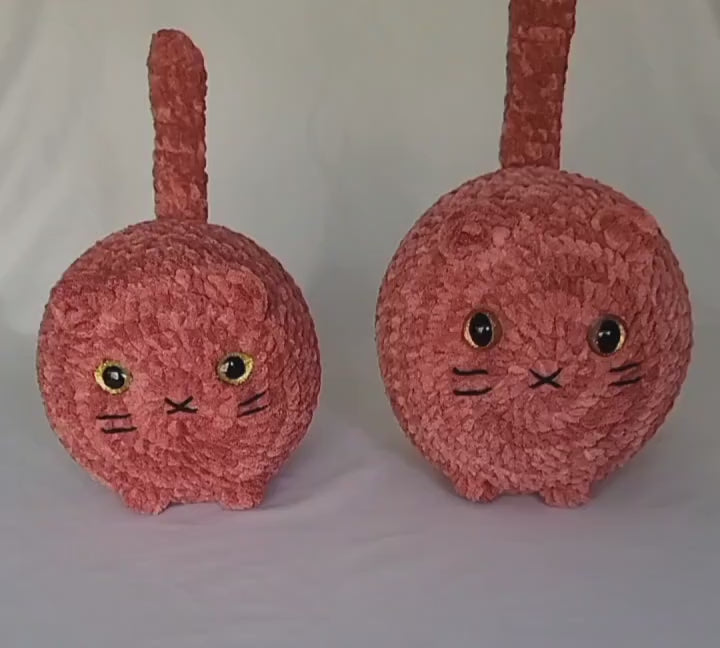 Earthenware Crochet Loaf Cat
