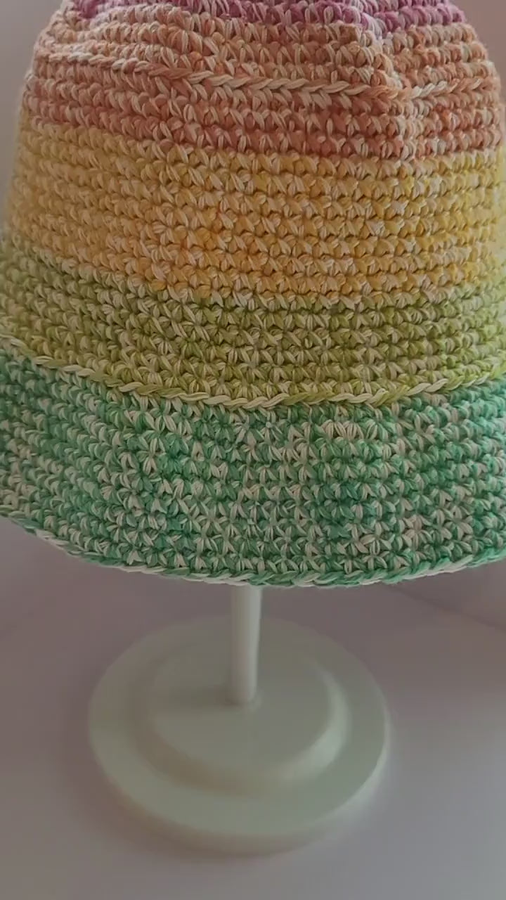 Crochet Bucket Hat - Pink Top