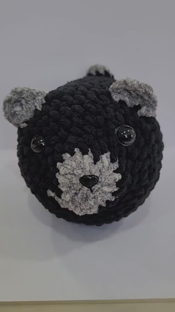 Black and Gray Loaf Dog