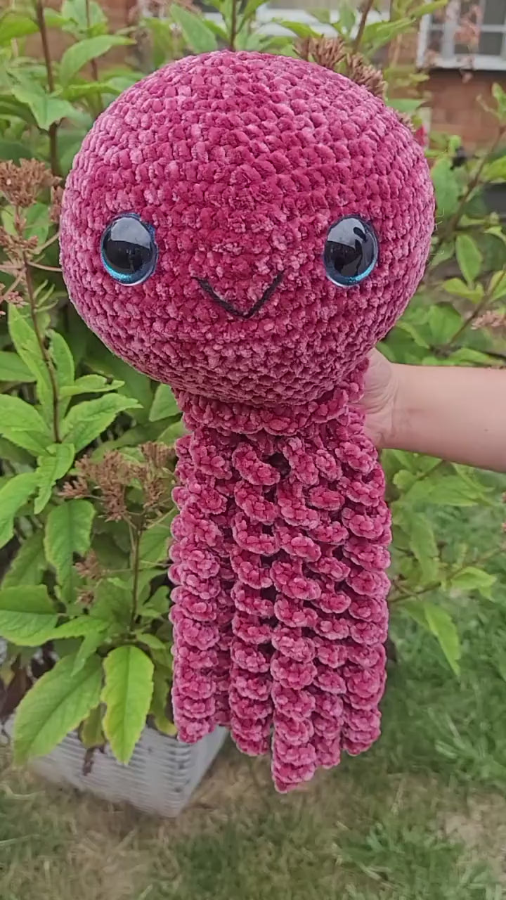 Crochet Jellyfish Plushie in Pomegranate with Blue Eyes, Soft Amigurumi Sea Creature Toy